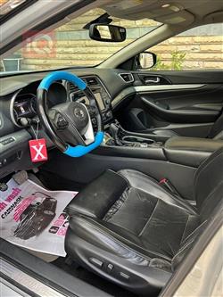 نيسان ماكسيما